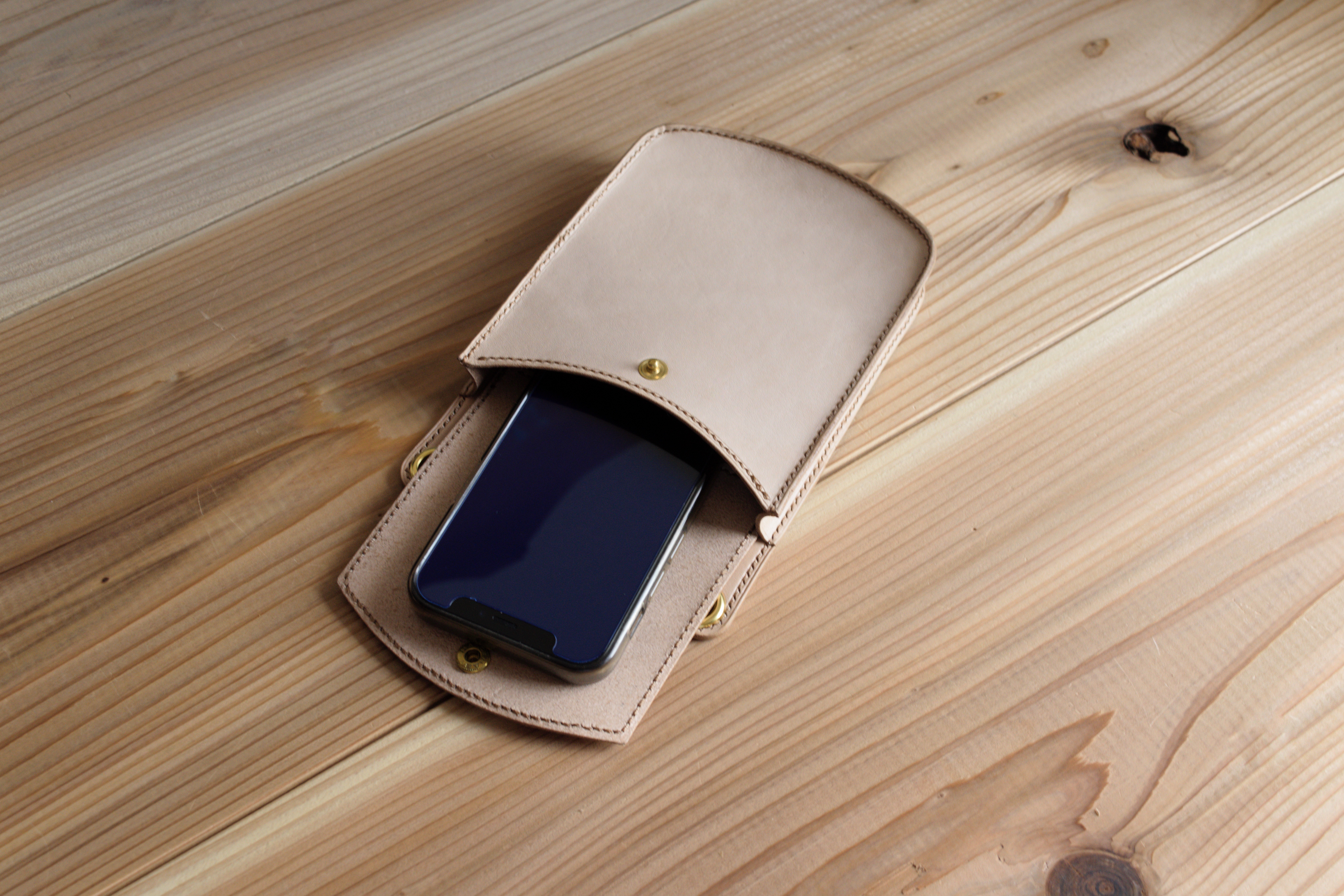 受注製作品　レザースマホポーチor02