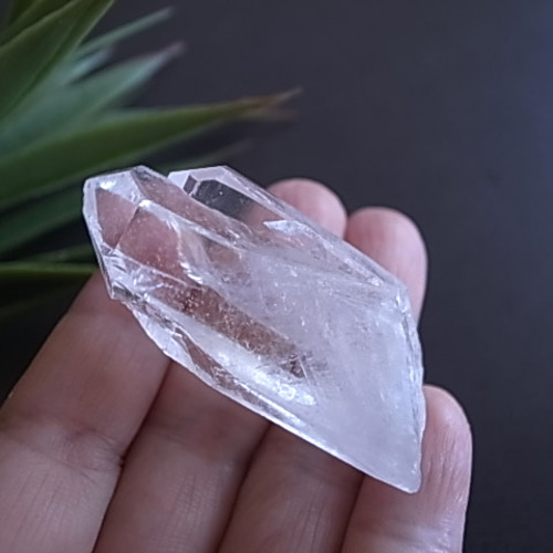 モンドクォーツ タンザニア産 ポイント 虹入り クリスタル水晶 24g