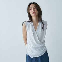 交叉背心 - 白 Wrap-effect sleeveless blouse - White 第2張的照片