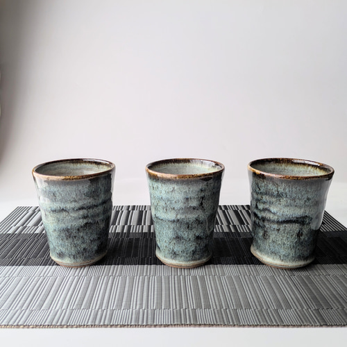 ブルーのフリーカップ ビール 焼酎にも 【手仕事 民藝 窯元 和 陶器