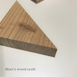 木工工作・DIYに使える木材端材板　正方形と三角形　9ｘ9cm　18枚セット　国産杉　無塗装無垢材　クラフト素材 8枚目の画像