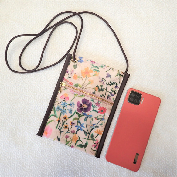 【在庫処分sale】LIBERTY　スマホポシェット　＜Linen Garden＞　 4枚目の画像