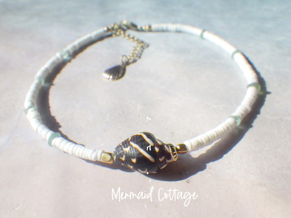 tiny shell seashell anklet　プカシェルアンクレット*ローマングラス 1枚目の画像