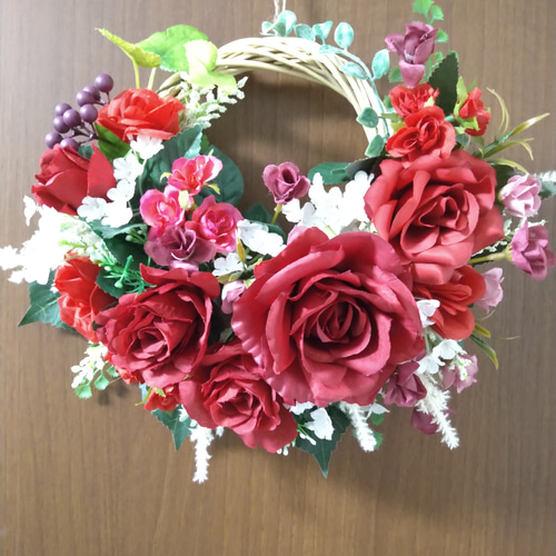 ❤真紅の薔薇の素敵なフラワーリース 一点物 玄関リース 壁飾り