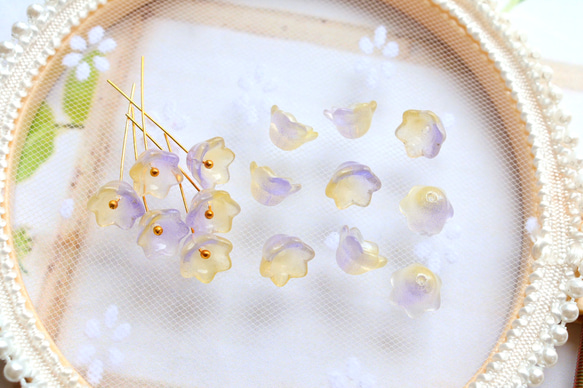 オリジナルカラー★10mmお花、すずらんのガラスビーズ　イエロー×パープルグラデーション 15枚目の画像
