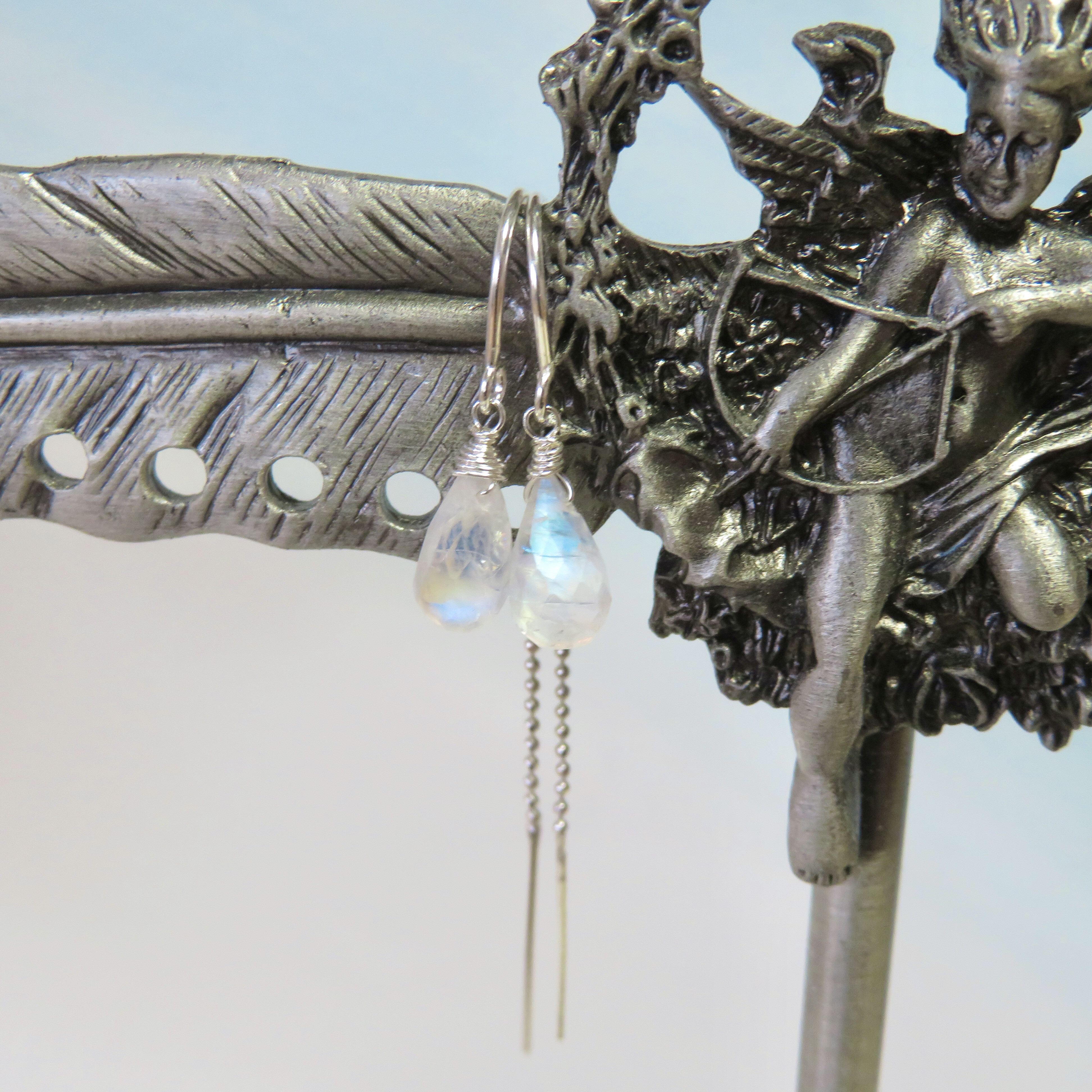 高品質レインボームーンストーンのアメリカンピアス／silver925