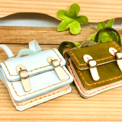 森き　ミニチュアリュックかばん　4センチ　miniature bag. 1枚目の画像