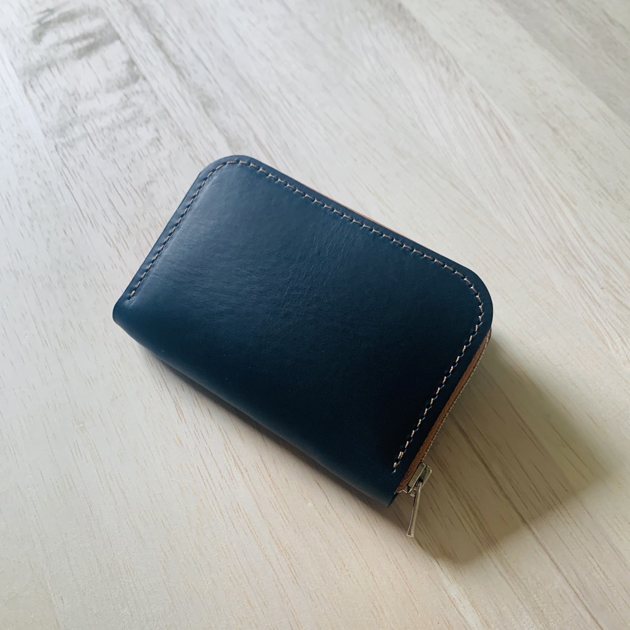 マルチFコインケース/色;ネイビー/シュリンクオイル