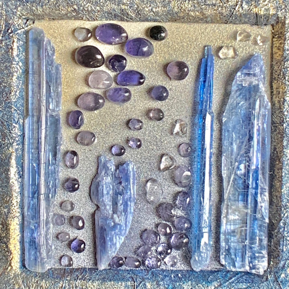 カイヤナイトの谷　石のコラージュ　ミニ アート　石の飾り　お部屋のアクセント　ほっとひと息 3枚目の画像