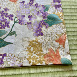 30×40ランチマット 紫陽花と百合(アイボリー) 2枚目の画像