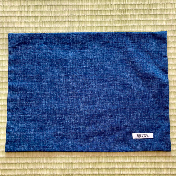30×40ランチマット 紫陽花と百合(紺) 5枚目の画像