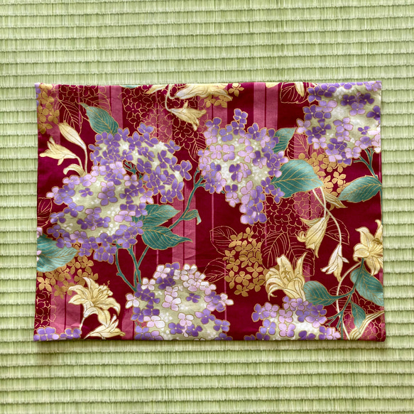 30×40ランチマット 紫陽花と百合(赤) 1枚目の画像