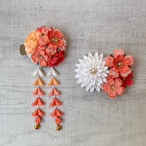 つまみ細工 七五三髪飾り 朱華に杏子色 *サーモンピンク *コーラル