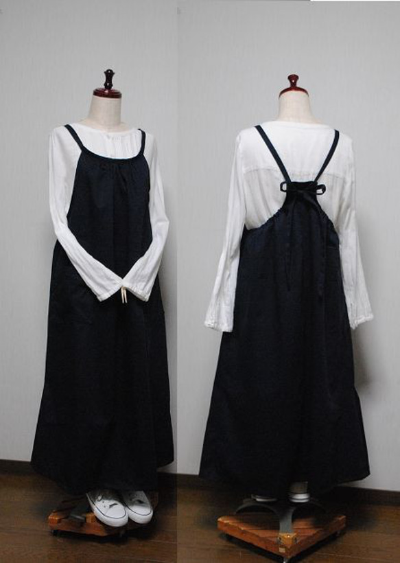 フェミニンワンピース丈エプロン エプロンワンピース 黒 ロング丈 着丈120cm マキシ丈 いつもの服の上