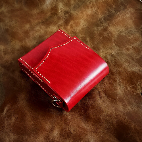革の宝石 ルガト ライターも入るタバコケース（赤 シガレットケース