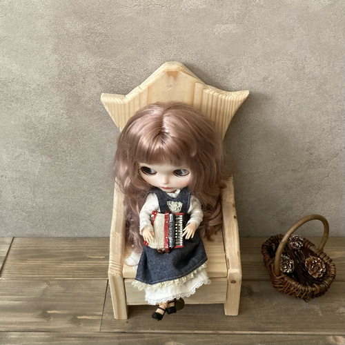 ドール椅子 小物入れ チェアー 木製 卓上 王様イス 引き出し収納