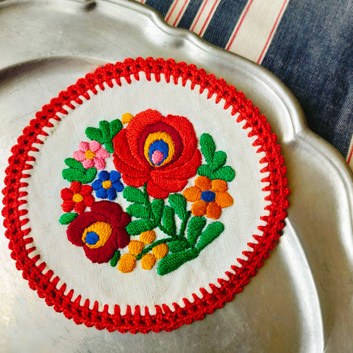 no.5 ハンガリー刺繍 ヴィンテージ 手刺繍 リメイク素材 ドイリー