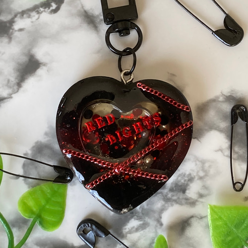Red Lights ハートシェイカー キーホルダー aki 通販｜Creema(クリーマ 