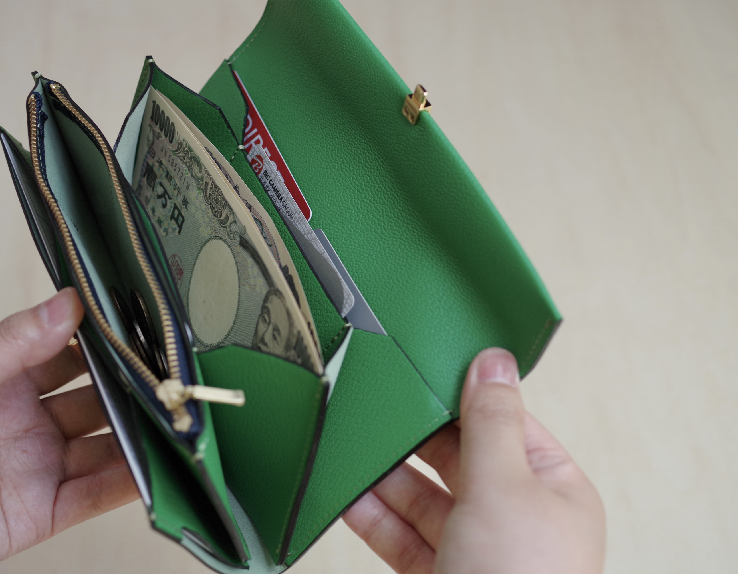 <高級革>フランスレザー使用　長財布（スミクロ）