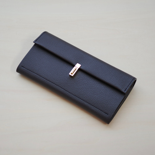 ❤️美品、長財布、箱・保存袋付き❤️ BAGGY'S ANNEX（バギーズ アネックス） 長財布 かぶせ蓋 フラップ