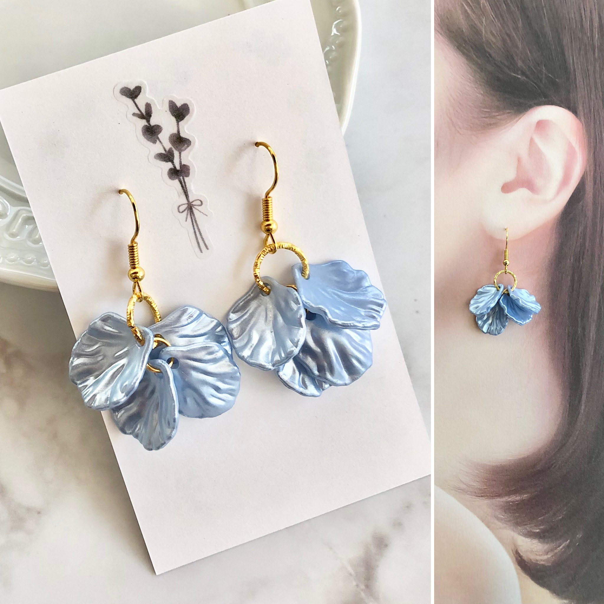 水色のお花のハンドメイドピアス No.557