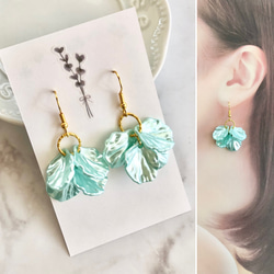 【1247】ハンドメイド 緑色 花とリボンのピアス 花束 1247】ハンドメイド 緑色 花とリボンのピアス 花束