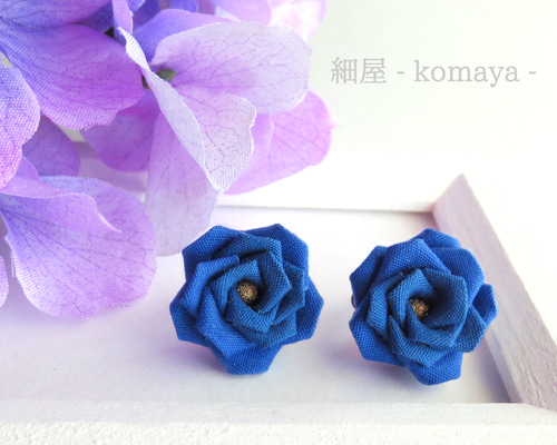 受注制作 】 青薔薇のイヤリング/ピアス つまみ細工 イヤリング