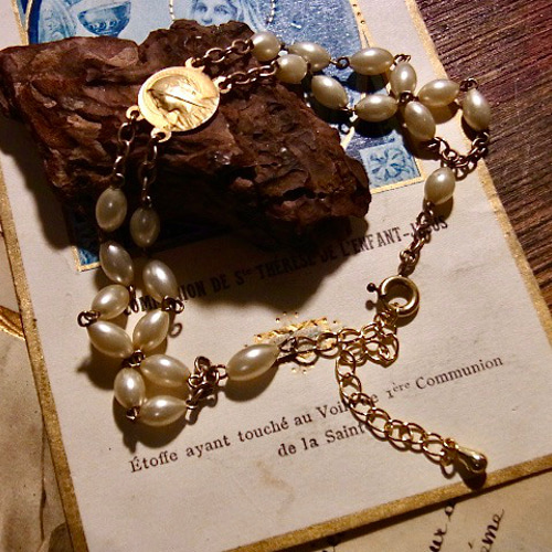 【フランス　アンティーク】ピィ　オリジナル　メダイ　作家　メダイ　フランス フランスヴィンテージ】希少☆すごくすごく小さな不思議のメダイ