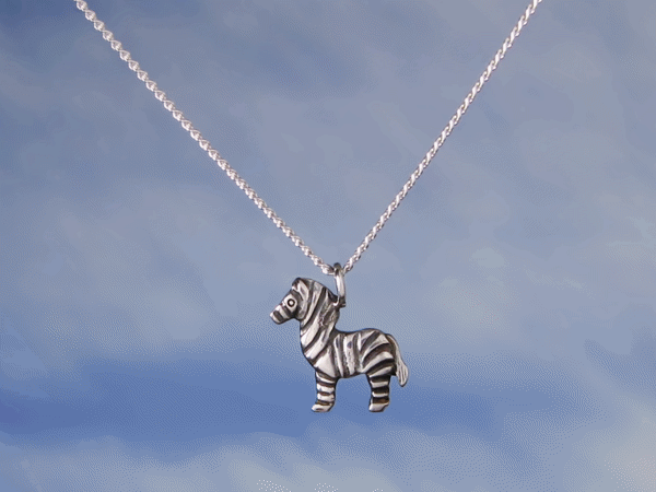 サバンナの風・シマウマペンダント（950シルバー　500PNS　 ） 4,756円