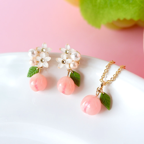 creema限定！夏の福袋・ちっちゃな桃のイヤリング、ピアス