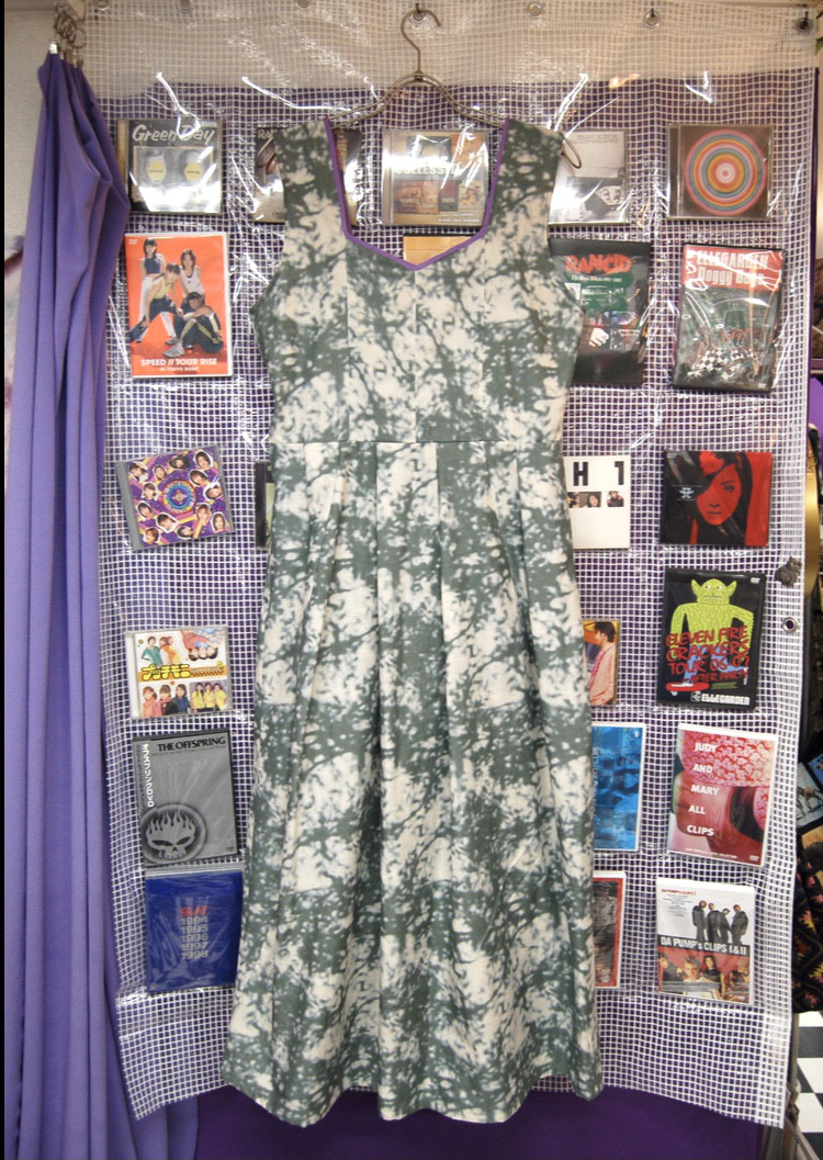 タイダイプリントデザイン　フレアロングワンピース:グレー