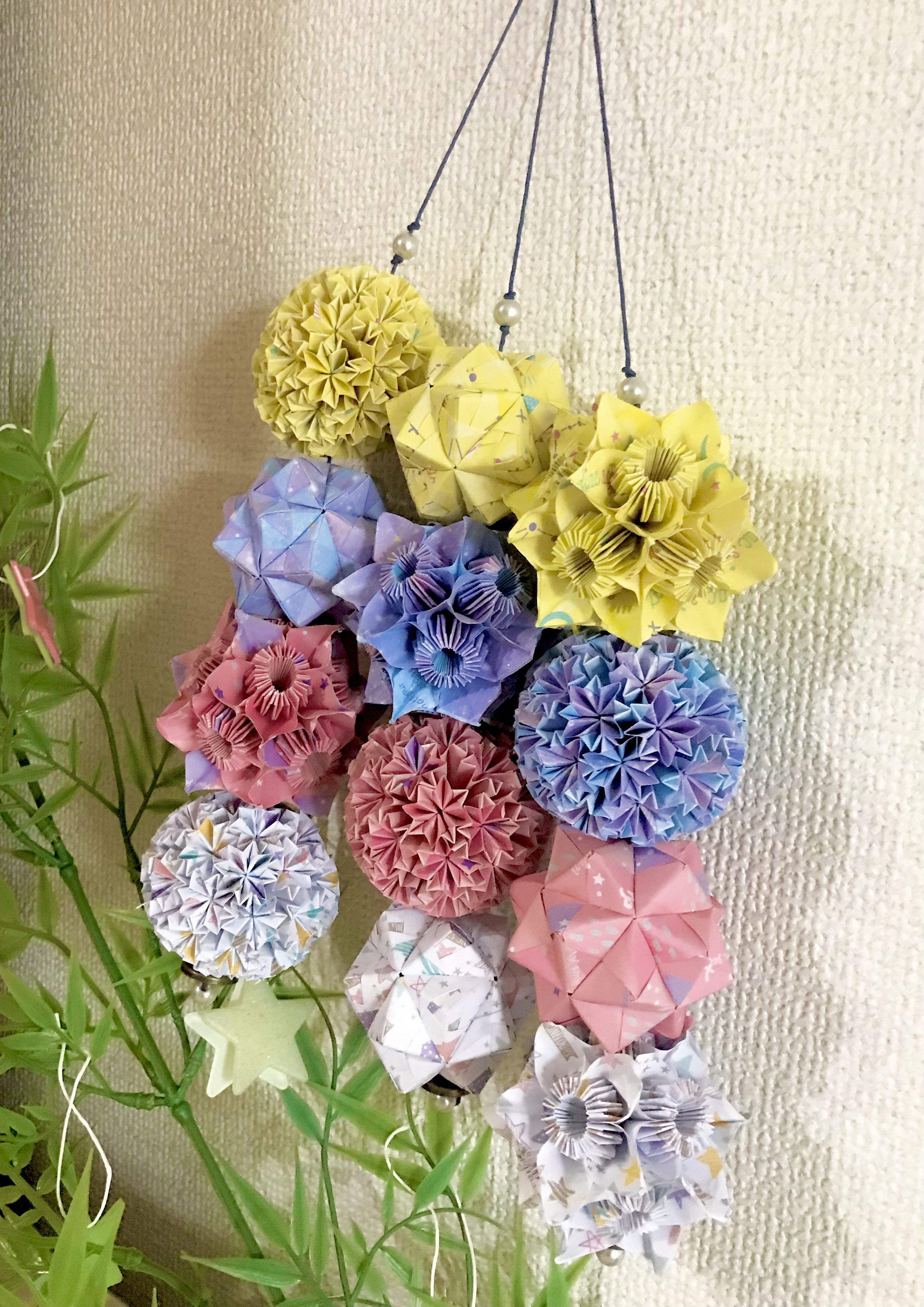 正月飾り くす玉お花⭐︎ひな祭り 桃色 彩り9連 吊るし飾り