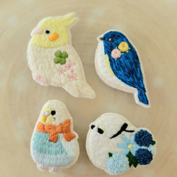 bluebird刺繍ブローチ(ディープブルー)【受注製作】 5枚目の画像