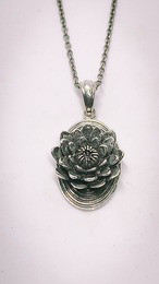 蓮ペンダント(Lotus Pendant)