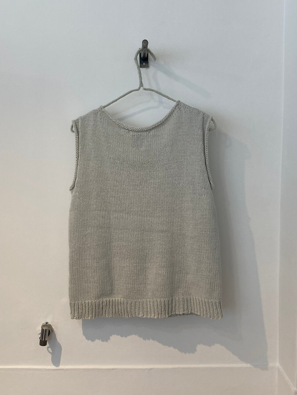 手編み機による　Isla Cotton-Linen Summer Vest 3枚目の画像