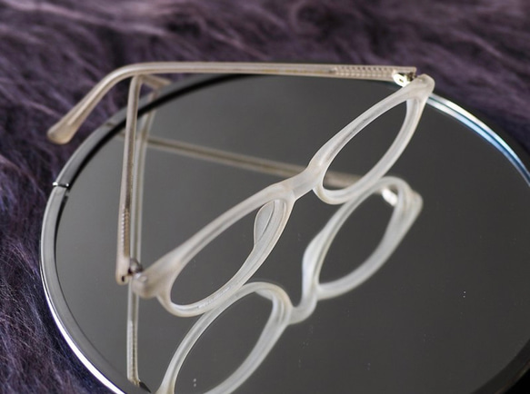 合水山大阪透明イエローマットつや消しロックガールゴールドワイヤー彫刻ミラーオーバルフレームメガネ/眼鏡 4枚目の画像