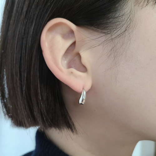 白石麻衣さん着用◇】<Tropfen> Drop pierced earrings / SV925 ≪送料無料≫ ピアス（スタッド・一粒）  Kumpel by p 通販｜Creema(クリーマ) 14190285