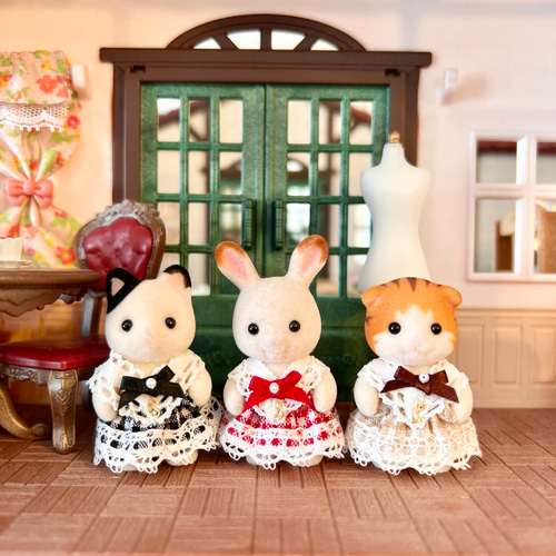 再販】シルバニア＊チェックワンピース＊赤ちゃんサイズ