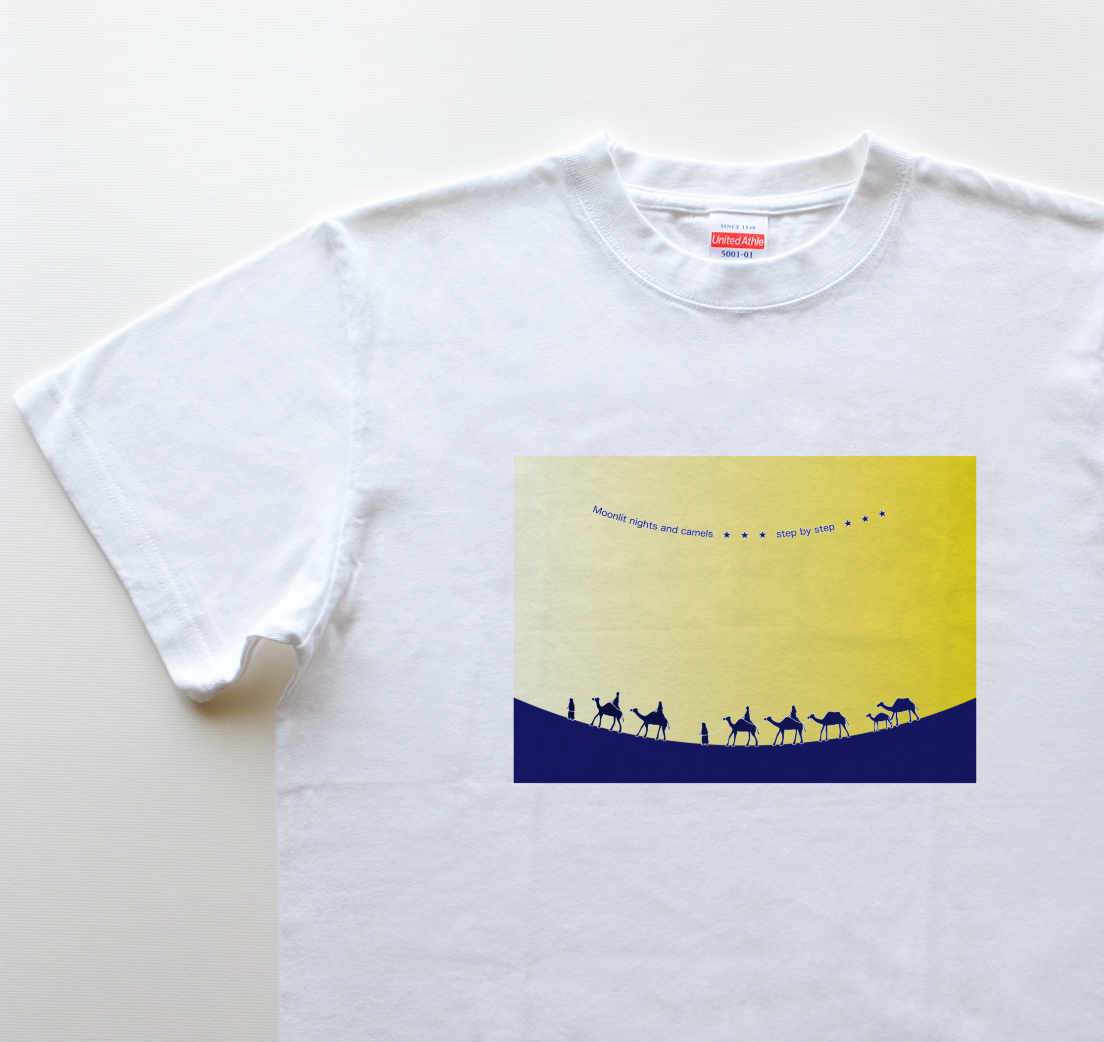 ◆ 月明かりの砂漠　5.6oz　Tシャツ　white / ラクダ