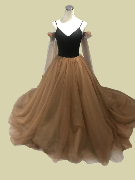 パーティードレス テラコッタ色 キャミソール  Vネック  結婚式 前撮り 抜群のおしゃれ見え チュールスカート