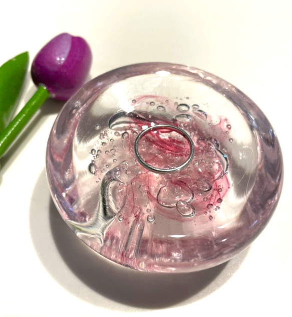 送料無料♪ リングピロー 【ピンク】ガラス製 ハンドメイド 指輪 アクセサリートレイ 手作り 1枚目の画像