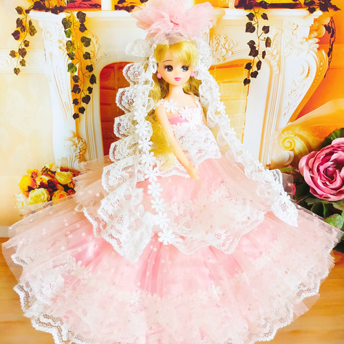 みこ　リカちゃんサイズ　ピンク　リボンのロココ調ドレス　手作り　ドール服 一点もの】ロココ調ピンクドレス＊6分の1ドール用5点セット／リボンと
