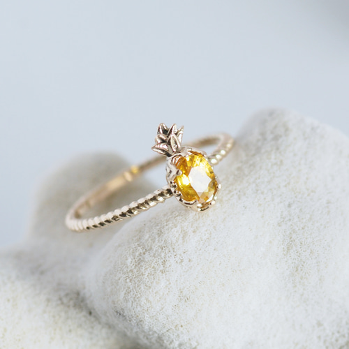 ゴールドリング 小さなストーン付き 2122 TOKYO | . gold rings✨ ストーン付きで華やかなものから
