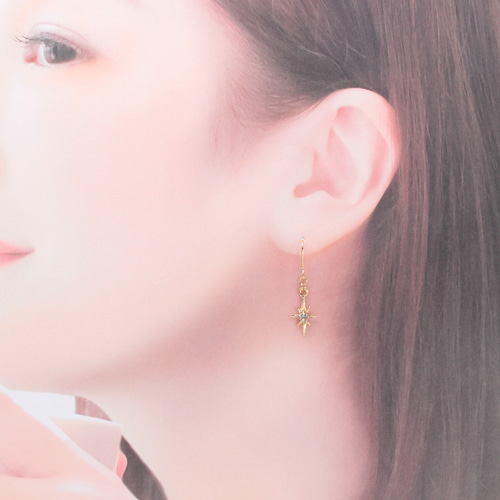 月と星(694) ピアス/イヤリング/ノンホールピアス/樹脂ピアス ピアス 