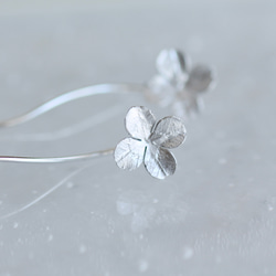 三葉草波浪耳環 第2張的照片