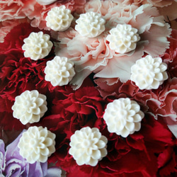 フラワー　ホワイトダリア（菊）のカボション10個☆彡 3枚目の画像