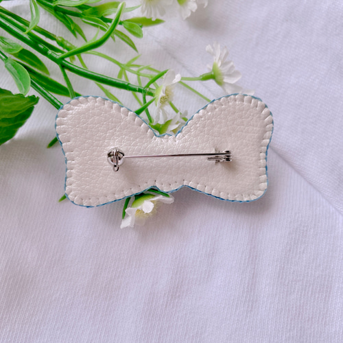 ビーズ刺繍ブローチ【リボン結び＊ショートver./ストライプブルー 
