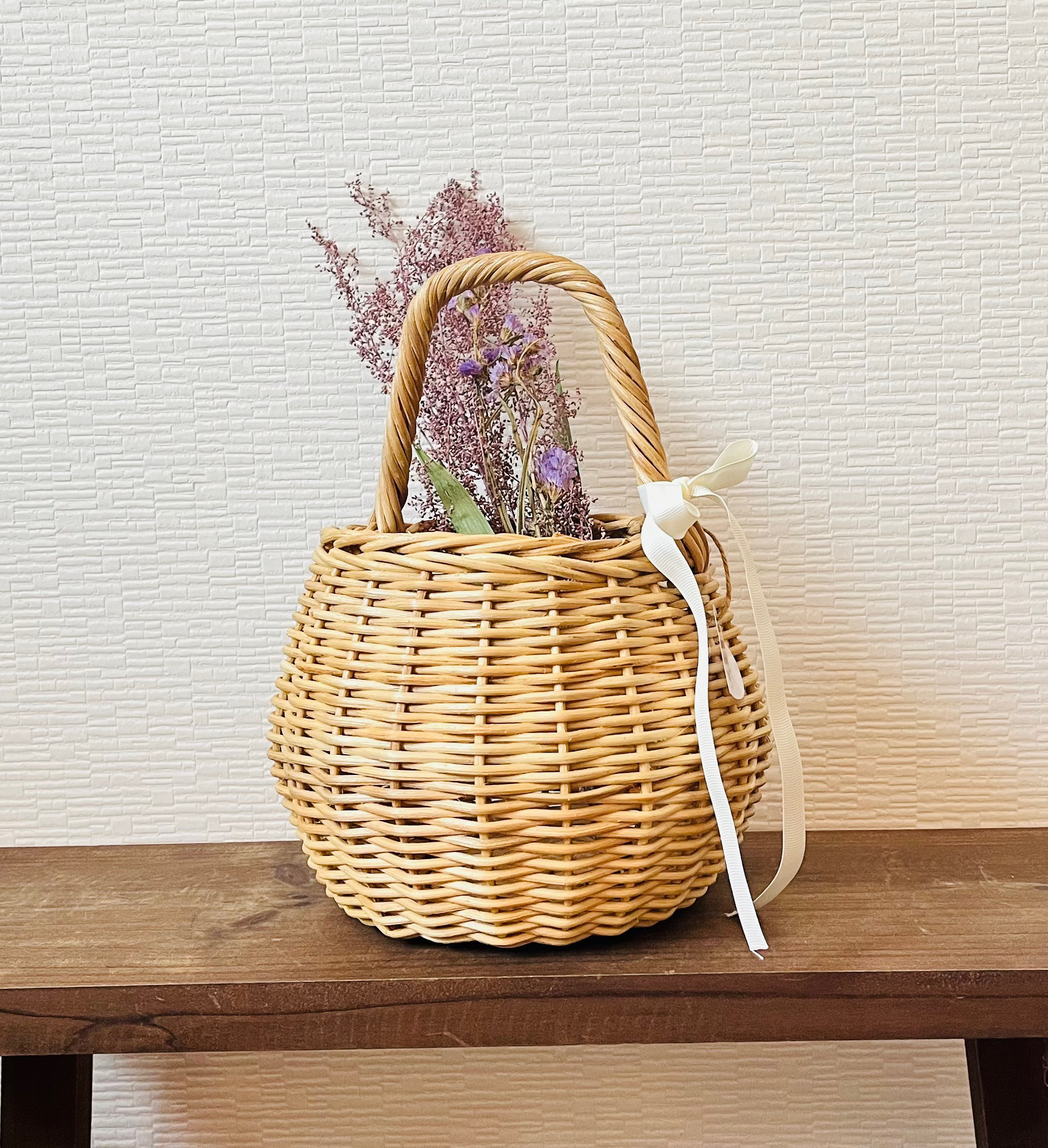 ラタン　ヴィンテージ　取手付きカゴ