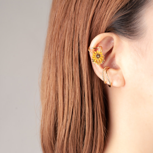 ひまわりとクロスイヤーカフ イヤーカフ レモンソーダ 通販｜Creema 