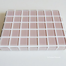 【新作】ピンクカラー☆ガラスモザイクタイルのディスプレイトレイ Ｍサイズ（飾り台・小物置き） 6枚目の画像